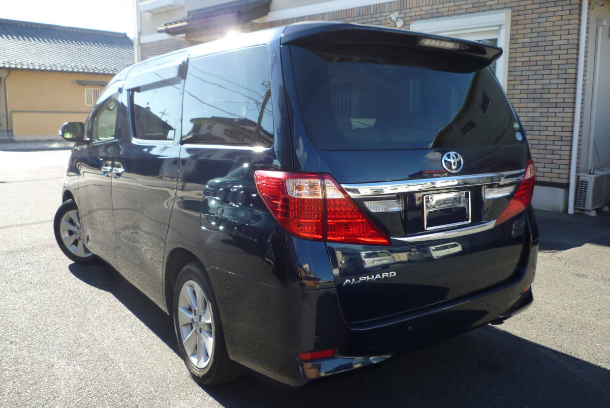2013 Toyota Alphard 240G
